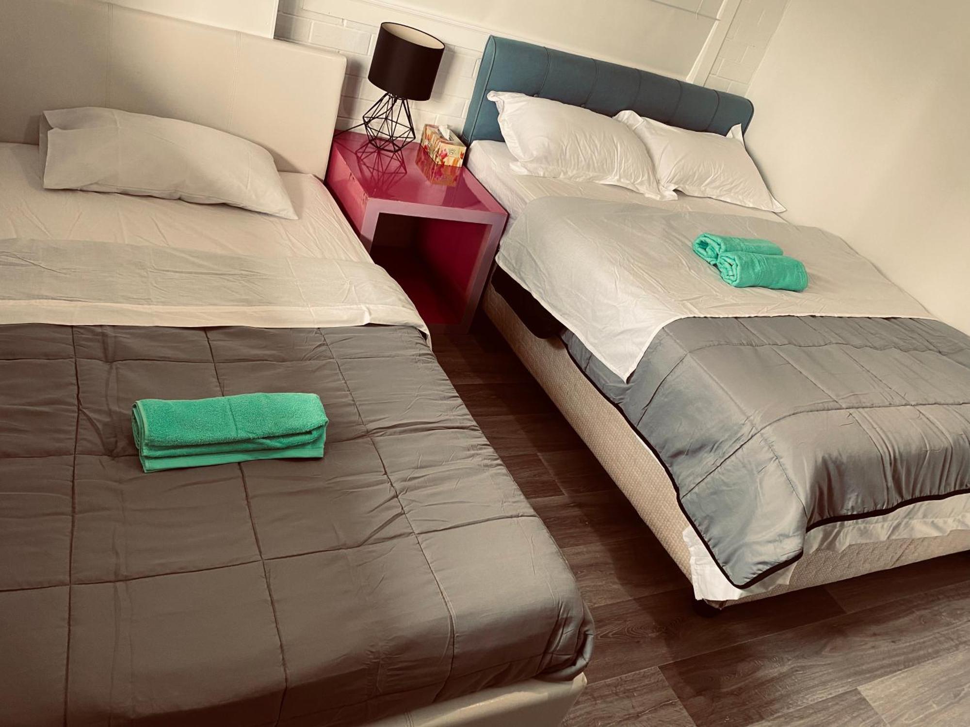 Yny Guest House Waterford Εξωτερικό φωτογραφία